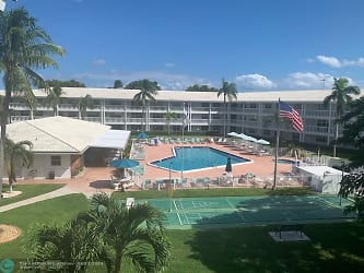 5200 NE 24th Terrace #C320 - Fort Lauderdale, FL