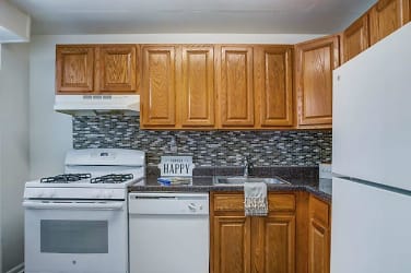 Curren Terrace Apartments - Norristown, PA