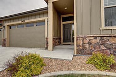 5470 Wishing Well Dr - Timnath, CO