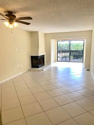 1905 Oyster Catcher Ln unit 924 - Clearwater, FL