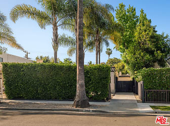 8929 Rosewood Ave - West Hollywood, CA
