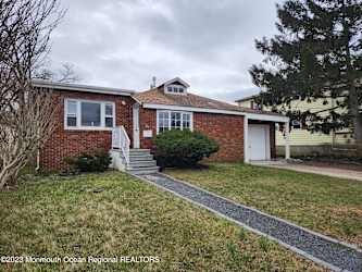 24 Oceanview Ave - Keansburg, NJ