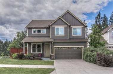 61525 Tall Tree Court - Bend, OR