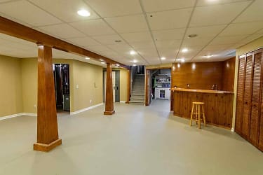 finished basement with bar 1.jpg