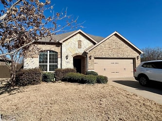 815 Sycamore Trail - Forney, TX