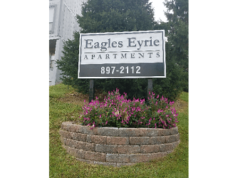 Eagles Eyrie Apartments - Louisville, KY