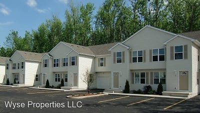 3Bd/ 2.5Ba Townhouse W/ Attached Garage & Finished Basement At Ashley's Garden In Amherst, NY Apartments - Amherst, NY