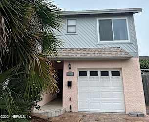 757 2nd St S - Jacksonville Beach, FL