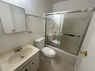 325 Alexander Ave unit 8 - undefined, undefined