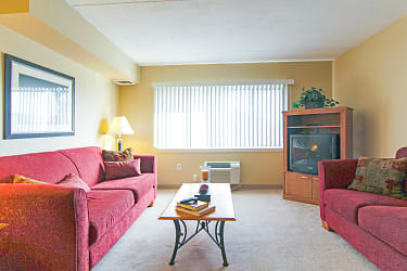 Plantation Towers Apartments - Worcester, MA