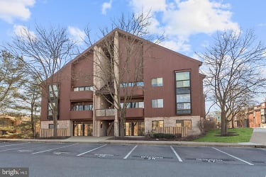 5590 Vantage Point Rd #4 - Columbia, MD
