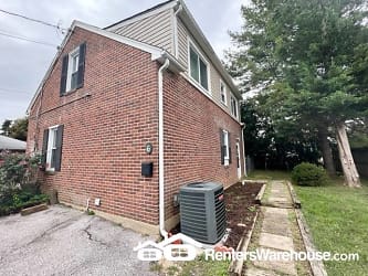 6 W Chatworth Ave - Reisterstown, MD