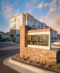 Eastern On 10th Apartments - Greenville, NC