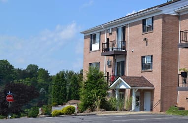 Town And Country Apartments - East Liverpool, OH