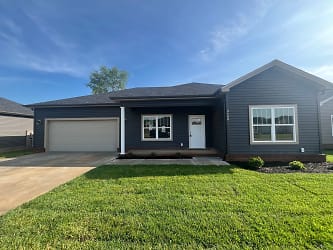 2688 Cedrus Ave - Bowling Green, KY