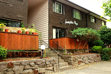 Welcome To Irvington Plaza Apartments - Mid-century Living In The Heart Of Portland's Irvington Neig - Portland, OR