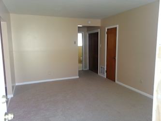 10 W 4th Ave unit UNITD - Runnemede, NJ