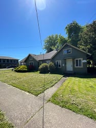 219 Monmouth Ave N - Monmouth, OR