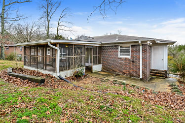 2805 4TH PL NW - Center Point, AL