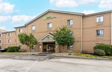 Furnished Studio - Cleveland - Great Northern Mall Apartments - North Olmsted, OH