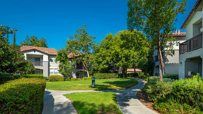 Skyview Apartments - Rancho Santa Margarita, CA