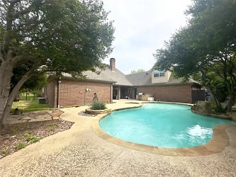 2105 Wing Point Ln - Plano, TX