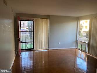 7221 Donnell Pl #A-8 - Forestville, MD