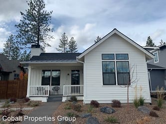 3238 NW Celilo Ln - Bend, OR