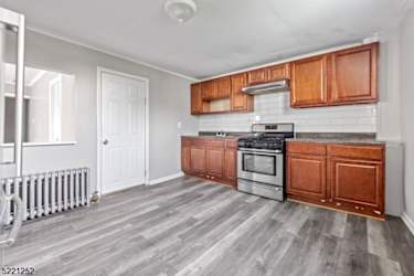 270 Hamilton Ave #2 - Paterson, NJ