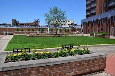 411 S Old Woodward Ave #505 - Birmingham, MI