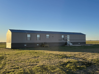 628 Co Rd 148 - Cost, TX