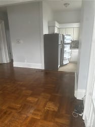 251 Warburton Ave #1S - Yonkers, NY