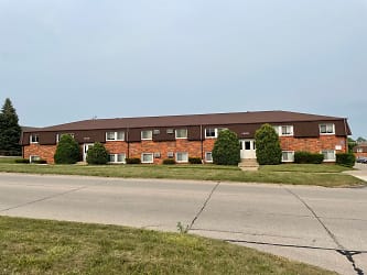 1450 44th St - Marion, IA