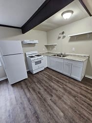 202 W Marion St unit 5 - Knoxville, IA