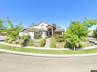 6325 Firebee Ct - Sparks, NV