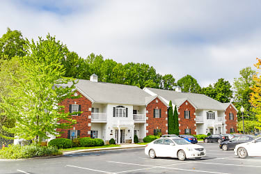 Forest Ridge Apartments - Bloomington, IN