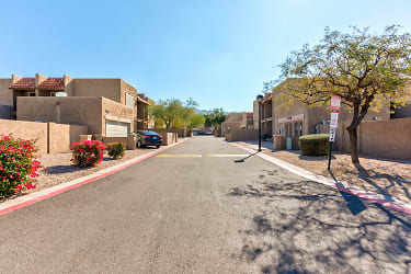 Thunderbird Villas Apartments - Phoenix, AZ