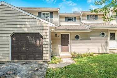 873 Maryland Ct - Fullerton, PA