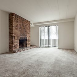 6315 Fifth Ave unit 101 - Pittsburgh, PA