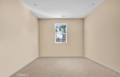 38265 Orchid Ln - Palmdale, CA