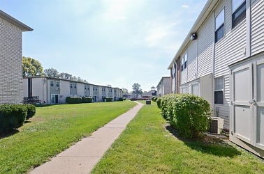 Pangea Fields Apartments - Indianapolis, IN