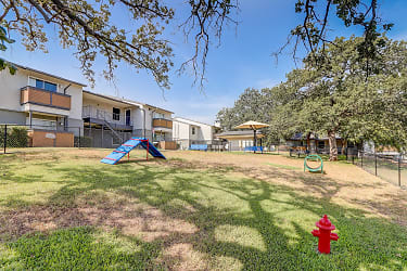 Pecan Creek Apartments - Bedford, TX