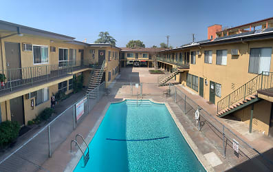 Buckingham Apartments - North Hollywood, CA