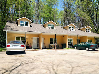 419 N Country Clb Dr - Cullowhee, NC
