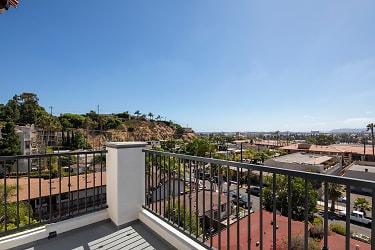 Mission West Lofts Apartments - San Diego, CA