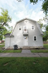 2200 4th Ave N unit 1 - Grand Forks, ND