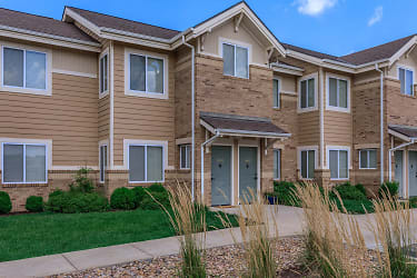 SunSTONE Apartment Homes At MarketPlace - Andover, KS