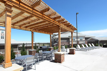 Outlook Ridge Apartments - Pueblo, CO