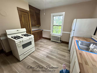 38 Grenville Rd - Watertown, MA