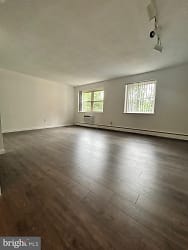 111 Chestnut St #407 - undefined, undefined